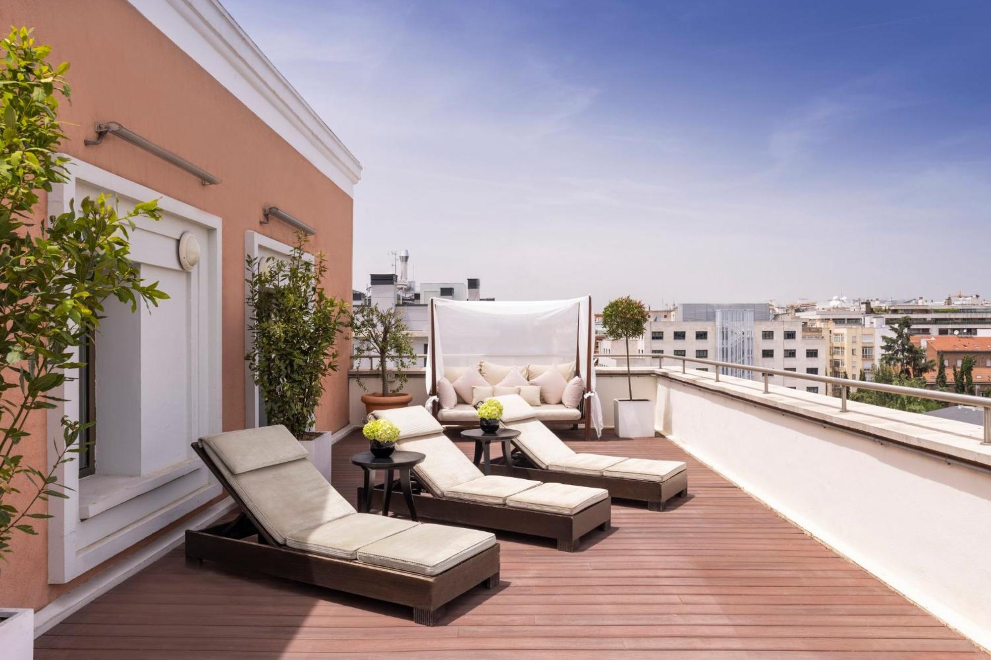 Intercontinental Madrid By Ihg Hotel Bagian luar foto